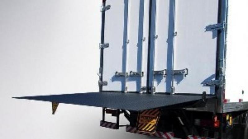 Plataforma elevatória para caminhão preço: descubra os melhores modelos e suas faixas de valor